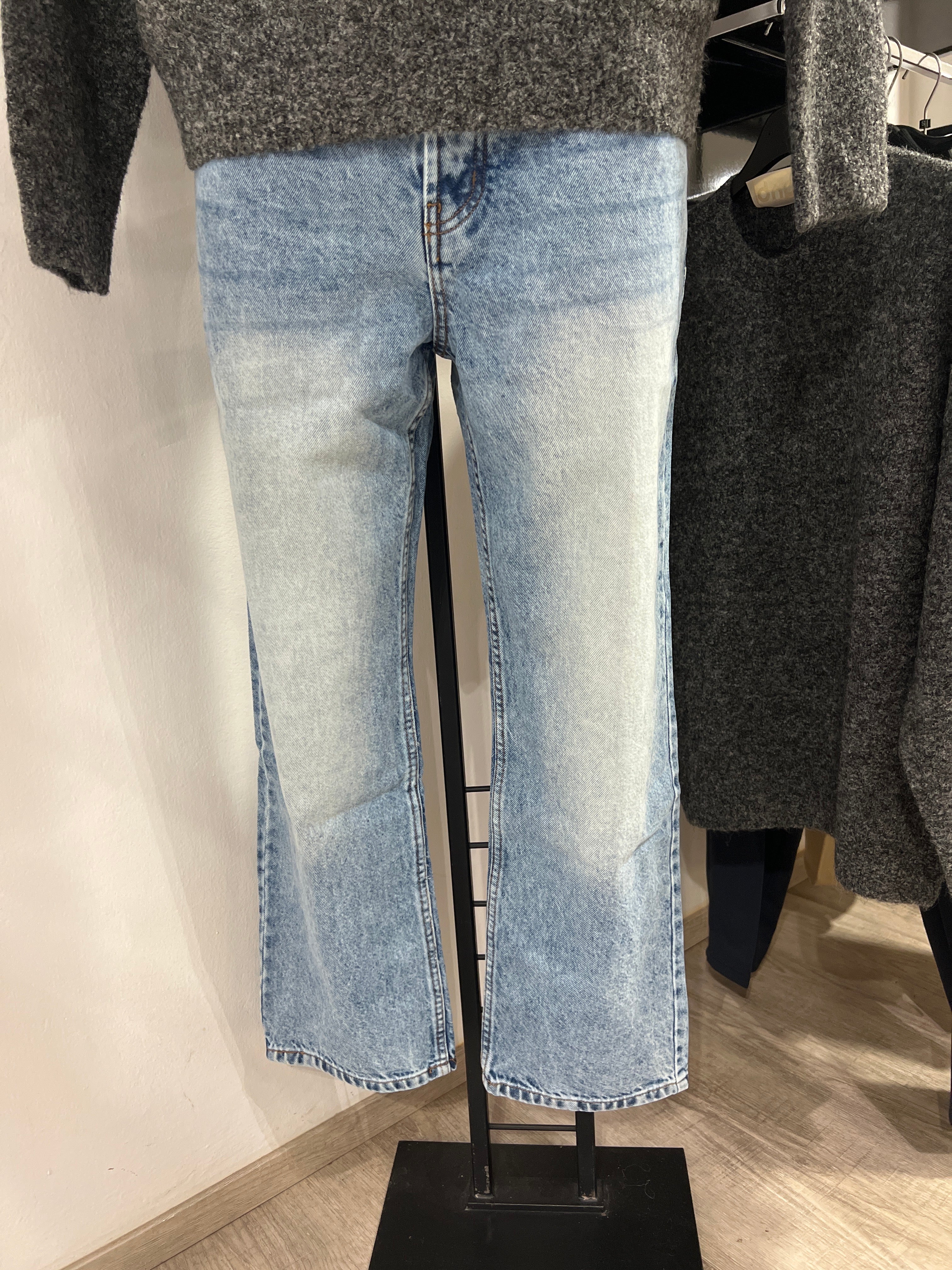 Jeans baggy fit smacchiato