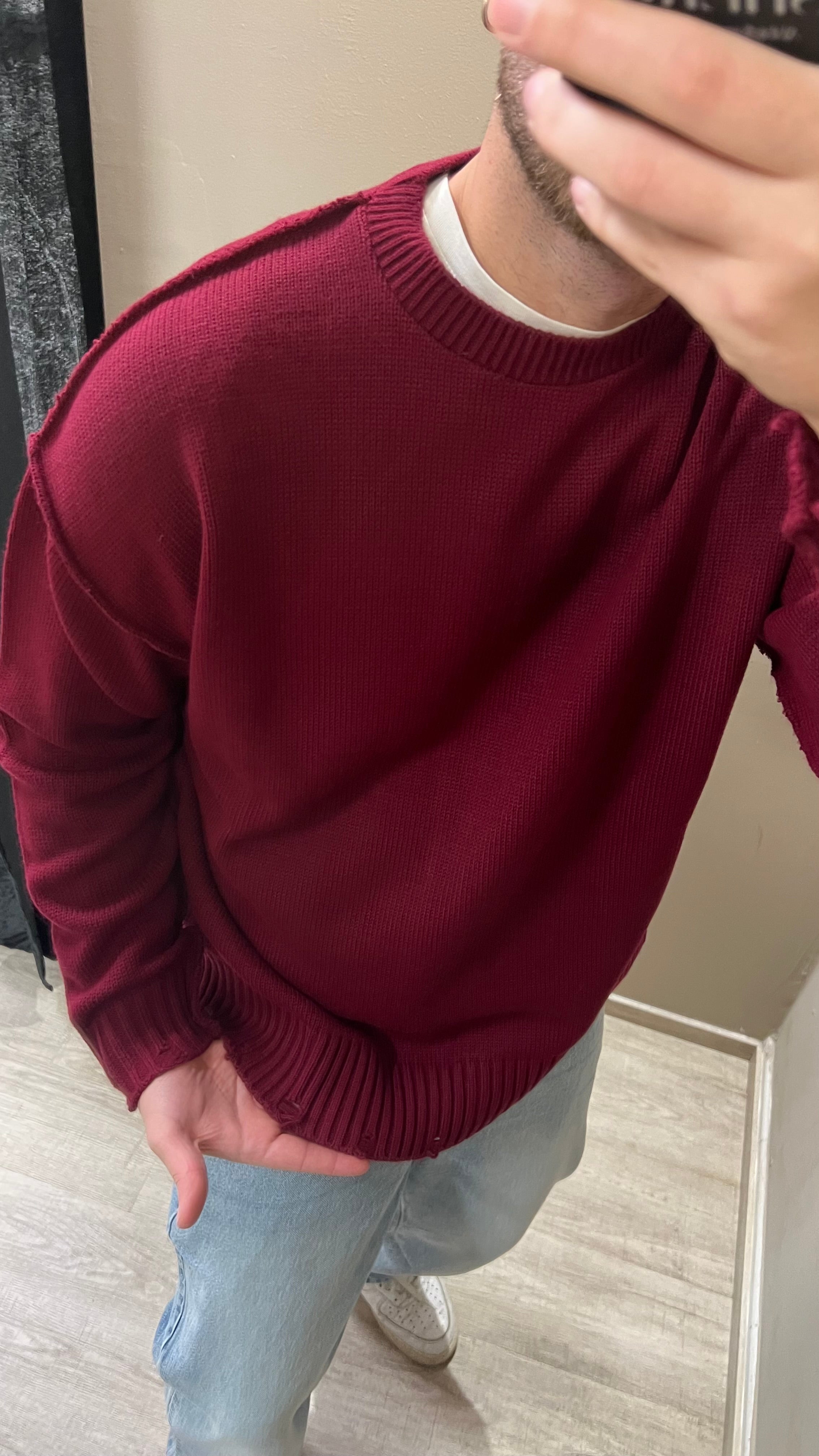 Pull micro abrasioni e cucitura a contrasto