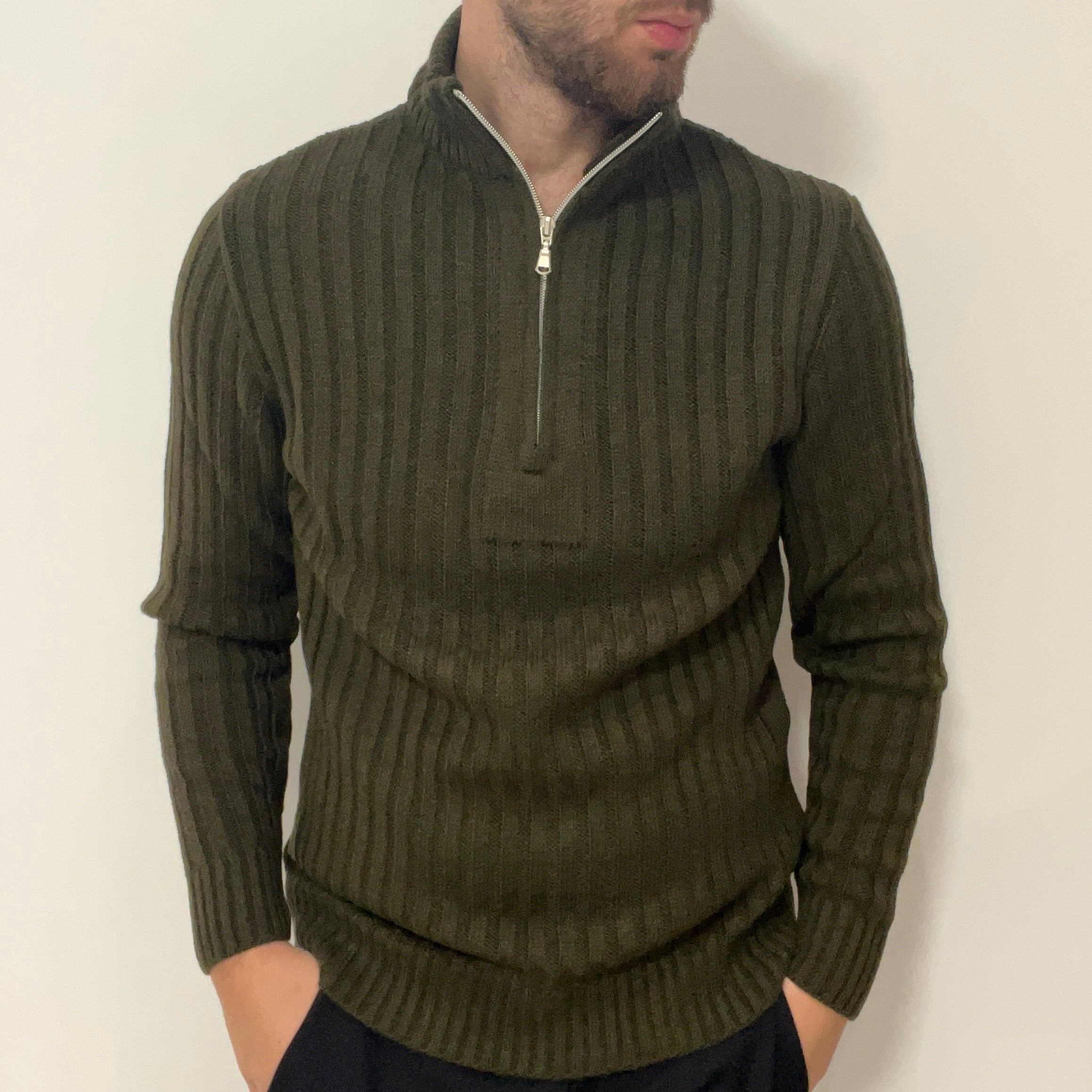 Maglione con mezza zip sul collo